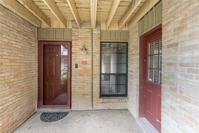 5916 Birchbrook Drive 129, Dallas, TX 75206