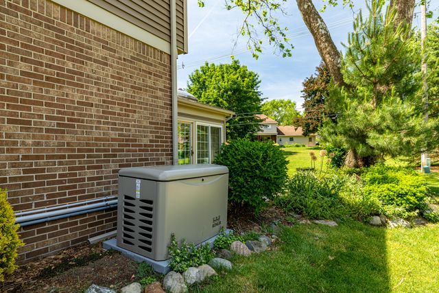 41826 Sunnydale Lane, Northville Twp, MI 48168