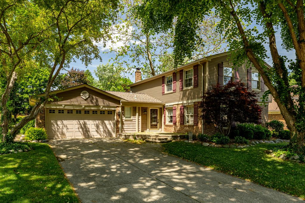 41826 Sunnydale Lane, Northville Twp, MI 48168