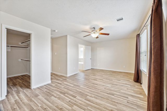 11718 Red Hummingbird Drive, Houston, TX 77047