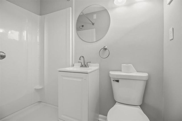 24307 S Rockhaven Road, Peculiar, MO 64078