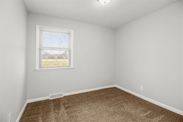 24307 S Rockhaven Road, Peculiar, MO 64078