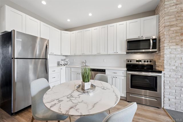 707 Old Montauk Highway A-57, Montauk, NY 11954