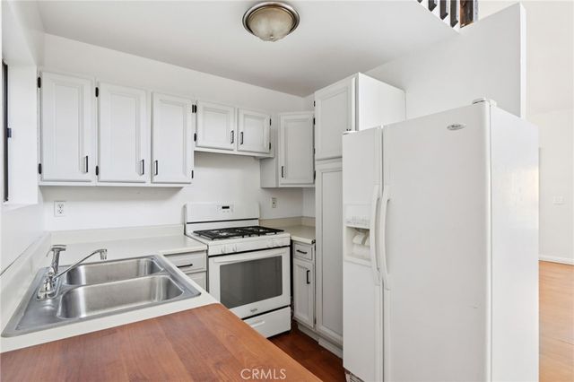 5866 Robin Oak Drive, Angelus Oaks, CA 92305