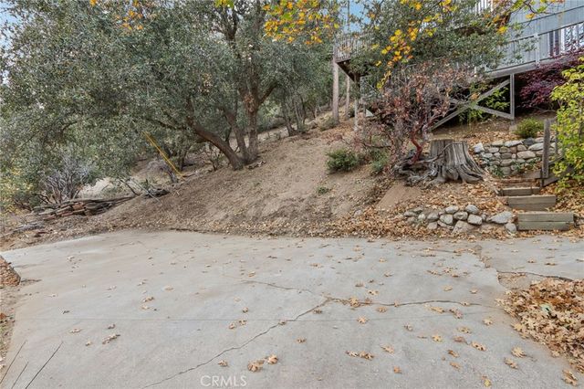 5866 Robin Oak Drive, Angelus Oaks, CA 92305