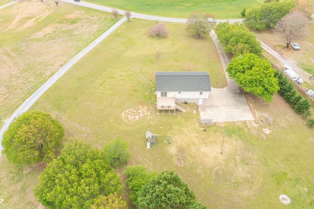 1306 Mcintire Road, Rock Spring, GA 30739