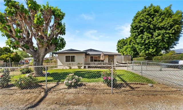 32744 Texas, Yucaipa, CA 92399