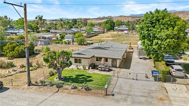 32744 Texas, Yucaipa, CA 92399