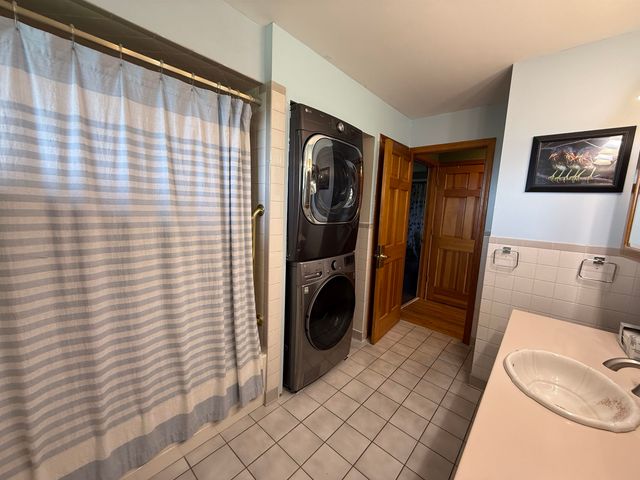 216 Ghastly Job Way, Wilmington, VT 05363