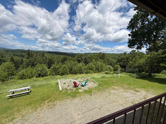 216 Ghastly Job Way, Wilmington, VT 05363