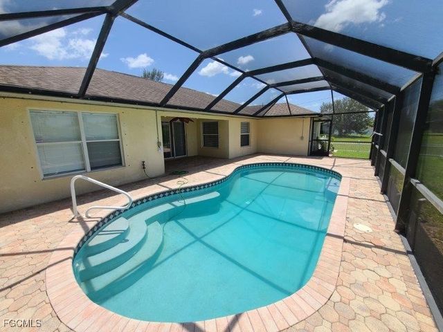101 NW 13th ST, Cape Coral, FL 33993