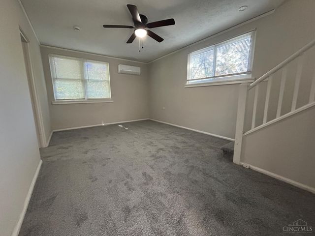 6 Chalmers Court, Greenhills, OH 45218