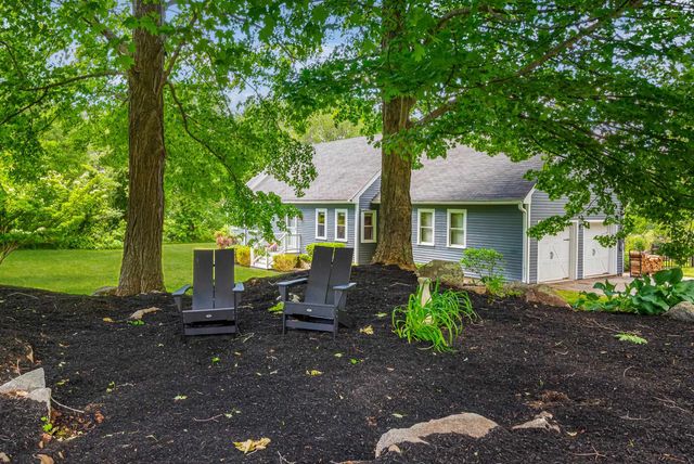 2 Sanborn Road, Hampton Falls, NH 03844