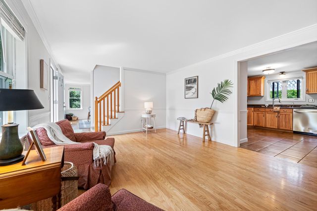 2 Sanborn Road, Hampton Falls, NH 03844