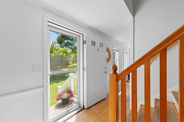 2 Sanborn Road, Hampton Falls, NH 03844