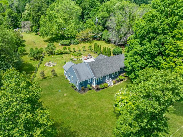 2 Sanborn Road, Hampton Falls, NH 03844
