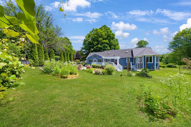 2 Sanborn Road, Hampton Falls, NH 03844