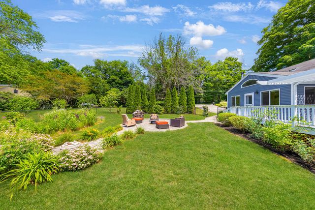 2 Sanborn Road, Hampton Falls, NH 03844