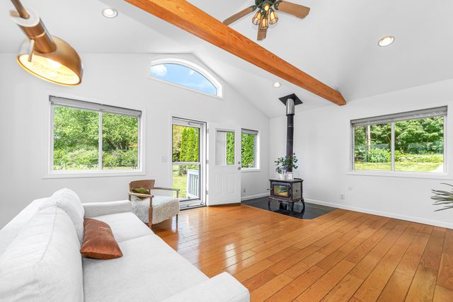 2 Sanborn Road, Hampton Falls, NH 03844