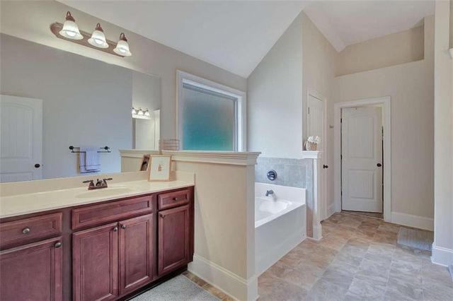 108 Village Place, Newnan, GA 30265