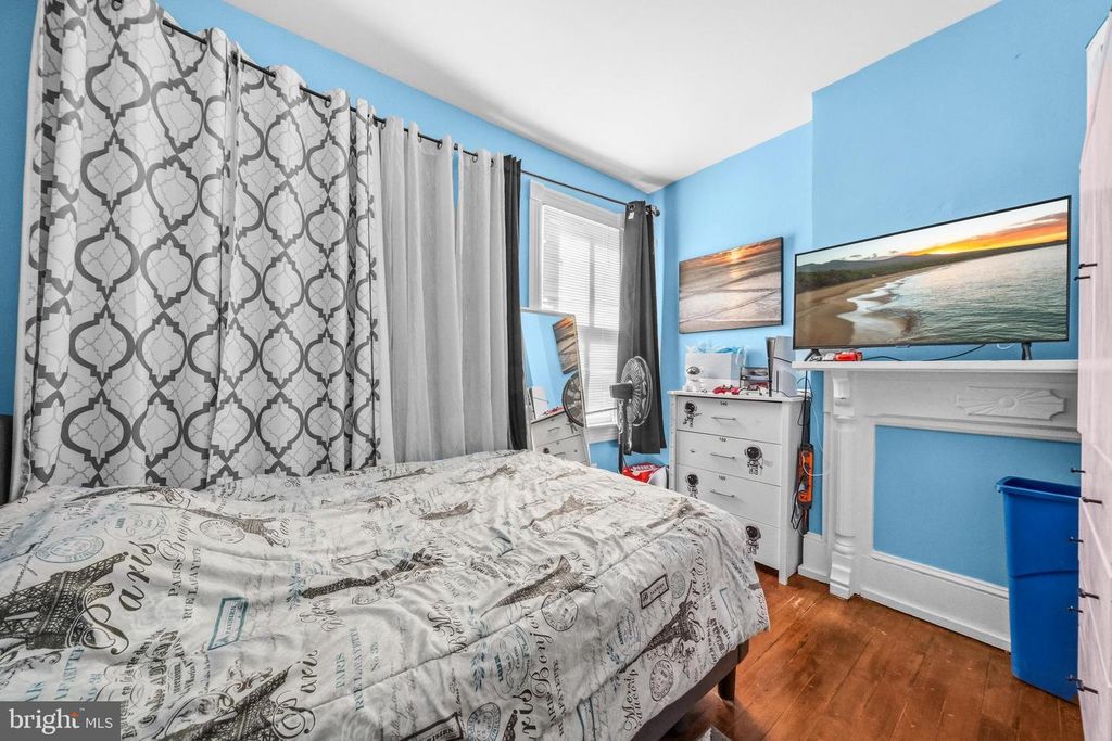 Image 10 of property listing at 201 MAIN ST, Laurel, MD 20707