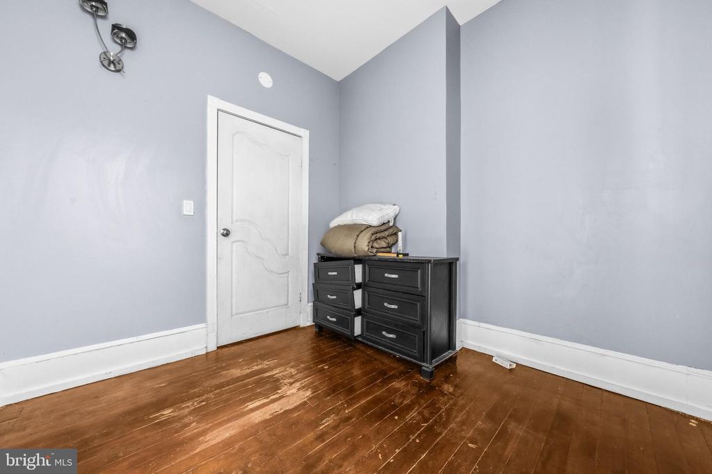 Image 15 of property listing at 201 MAIN ST, Laurel, MD 20707