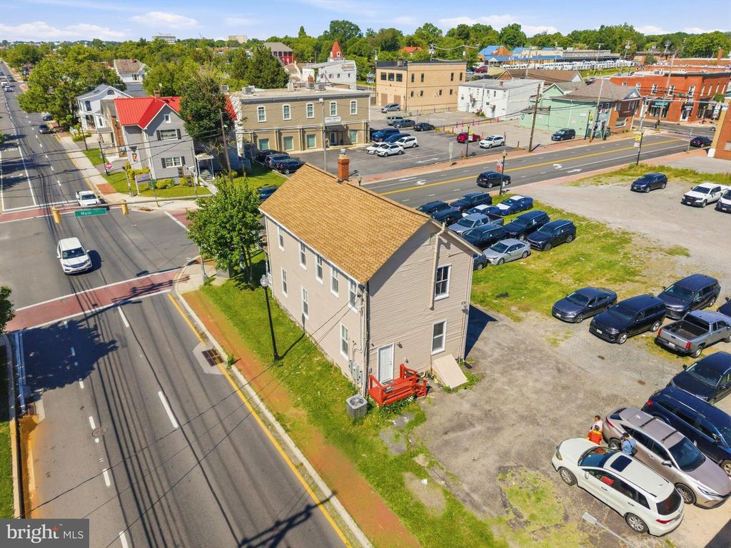 Image 29 of property listing at 201 MAIN ST, Laurel, MD 20707