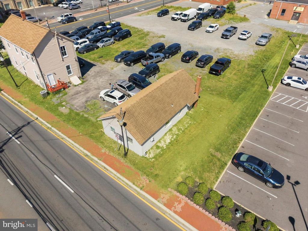 Image 30 of property listing at 201 MAIN ST, Laurel, MD 20707