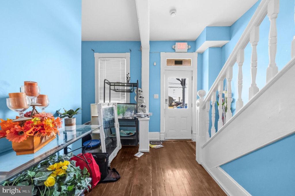 Image 5 of property listing at 201 MAIN ST, Laurel, MD 20707