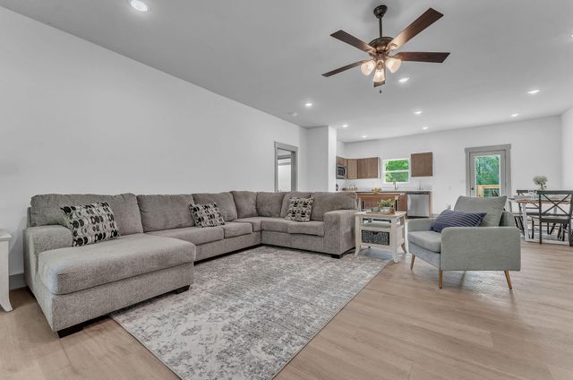 320 Old Fort Road, Old Fort, TN 37362
