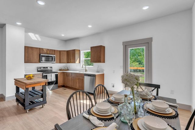 320 Old Fort Road, Old Fort, TN 37362