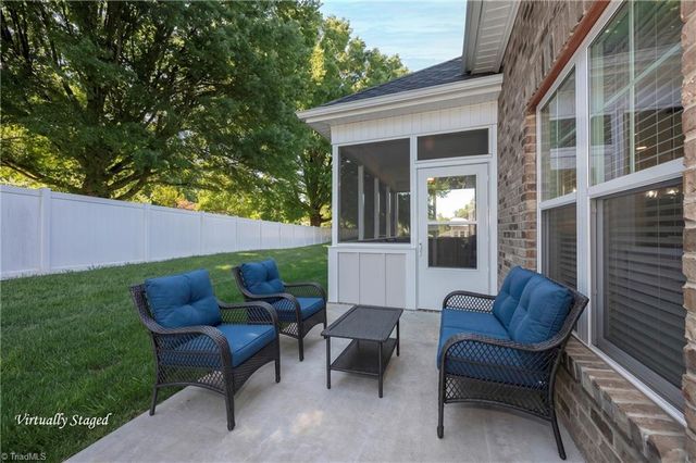 438 Fernwood Drive, Yadkinville, NC 27055