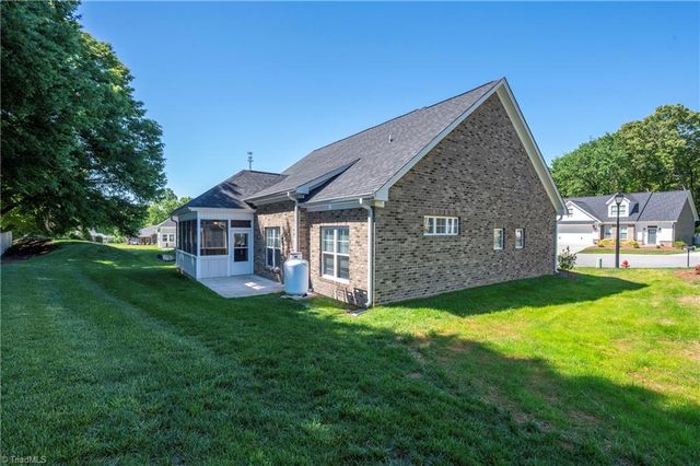 438 Fernwood Drive, Yadkinville, NC 27055