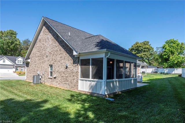 438 Fernwood Drive, Yadkinville, NC 27055