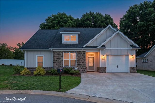 438 Fernwood Drive, Yadkinville, NC 27055