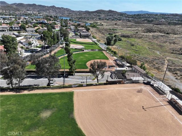 22142 Hoofbeat, Canyon Lake, CA 92587