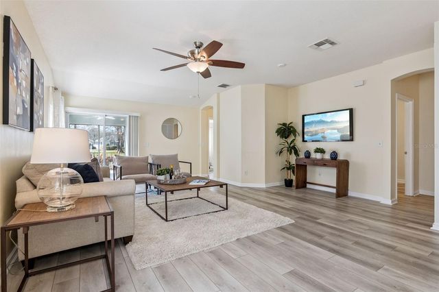 307 STONINGTON WAY, Deland, FL 32724