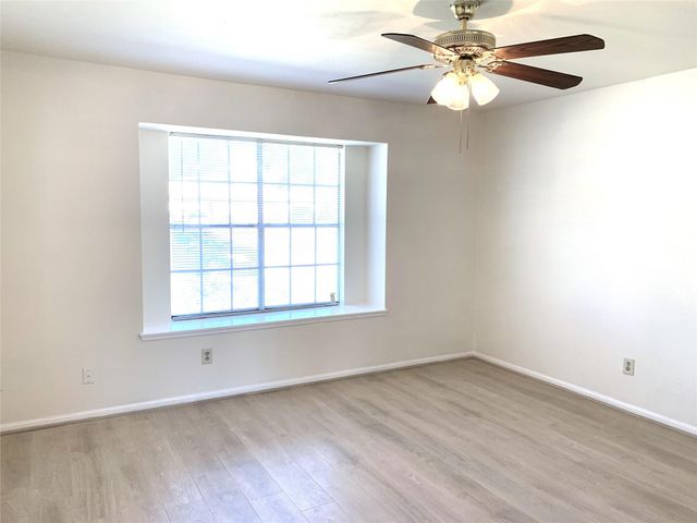 13611 Elm Court, Sugar Land, TX 77498