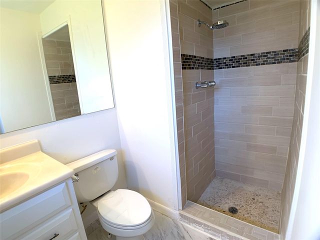 13611 Elm Court, Sugar Land, TX 77498