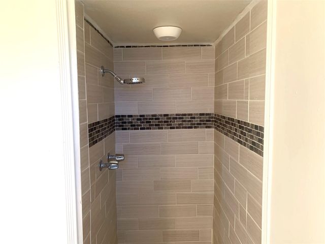 13611 Elm Court, Sugar Land, TX 77498