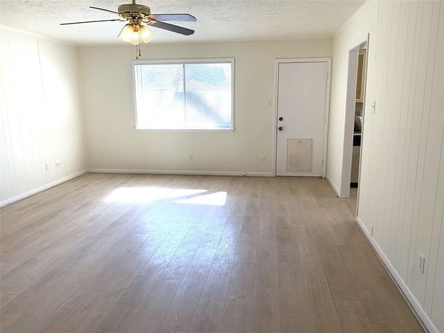 13611 Elm Court, Sugar Land, TX 77498