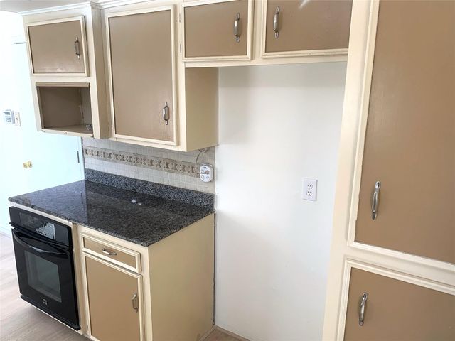 13611 Elm Court, Sugar Land, TX 77498