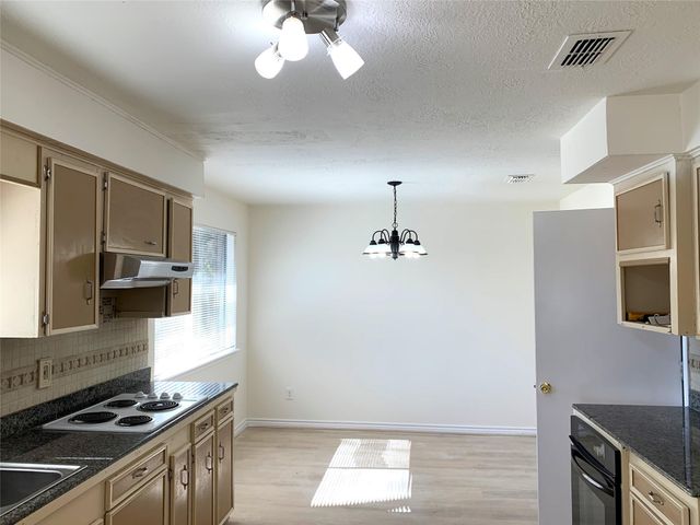 13611 Elm Court, Sugar Land, TX 77498