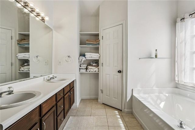 4368 Oakleaf Cove, Decatur, GA 30034