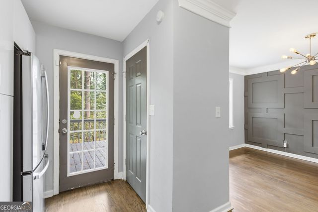 1402 Midlawn Drive, Decatur, GA 30032