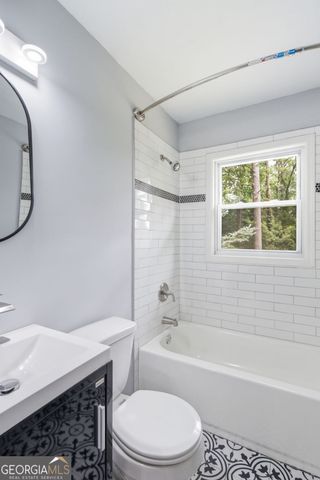 1402 Midlawn Drive, Decatur, GA 30032