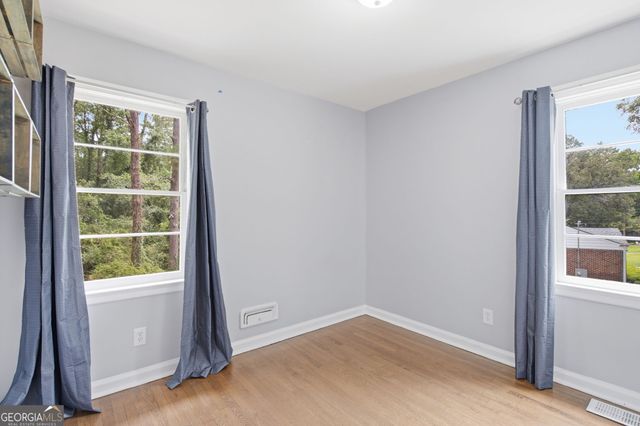 1402 Midlawn Drive, Decatur, GA 30032