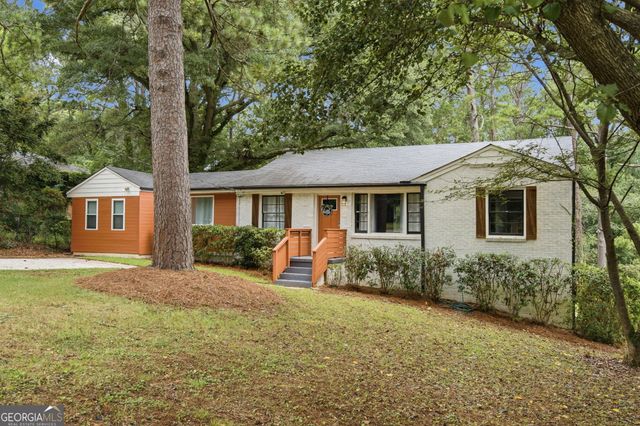 1402 Midlawn Drive, Decatur, GA 30032