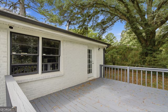 1402 Midlawn Drive, Decatur, GA 30032