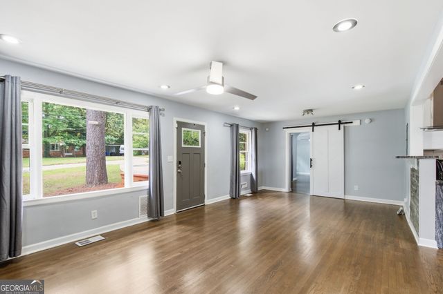 1402 Midlawn Drive, Decatur, GA 30032